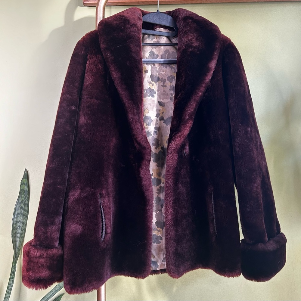 Beautiful Vintage 60’s Mouton Shearling Jacket - Picture 3 of 11